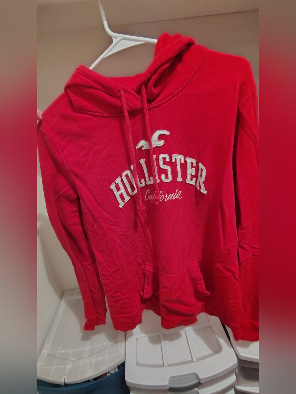 Hollister Women's Bright Red Logo Pullover Hoodie
